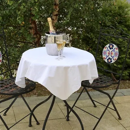 Heather House Frühstückspension 3*