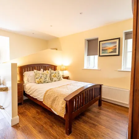 Heather House Laragh