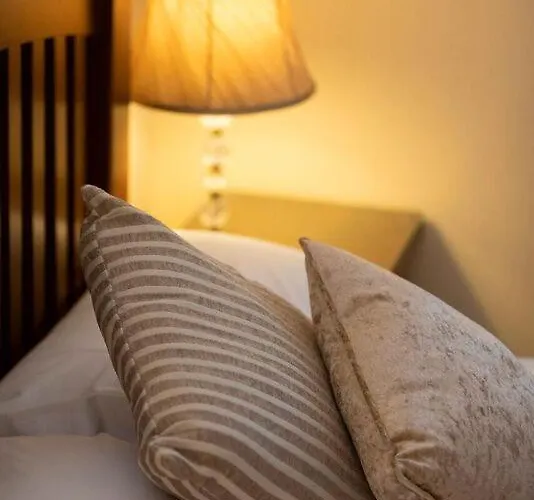 Heather House 3* Лара